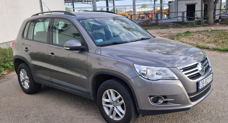 Volkswagen Tiguan cena 35900 przebieg: 219600, rok produkcji 2009 z Ożarów małe 254